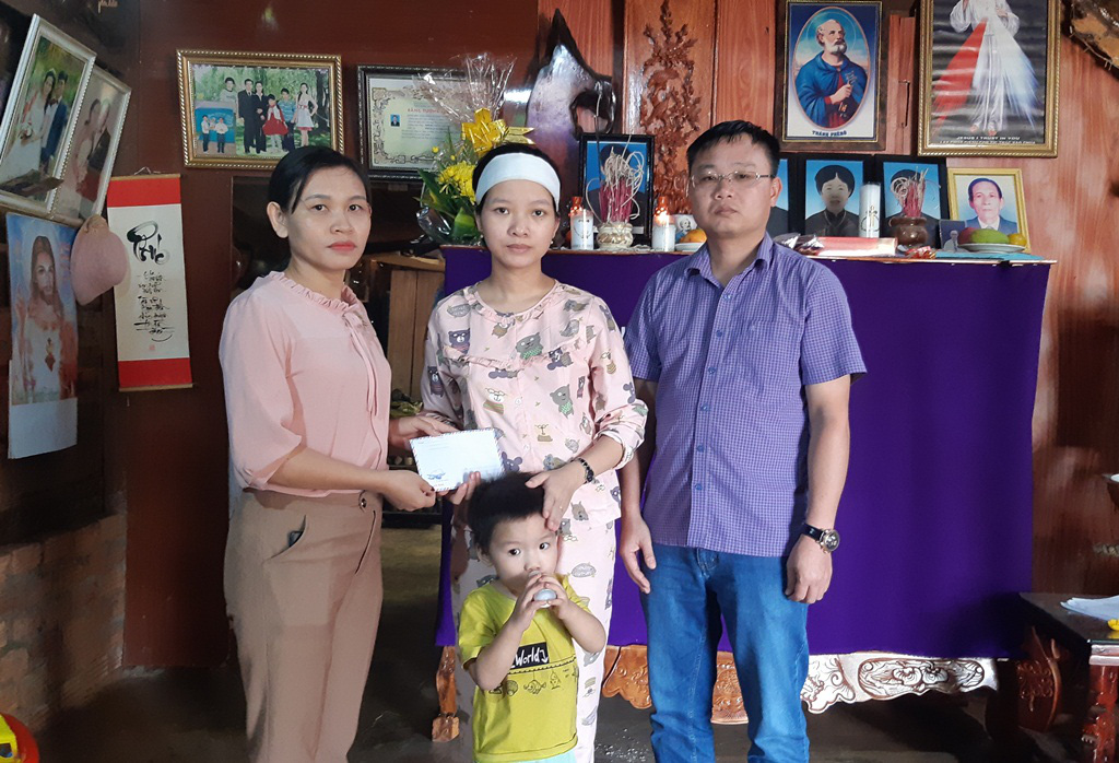 Kẻ lừa tiền của người vợ mất chồng ở Rào Trăng 3 đã lừa hàng chục người khác
