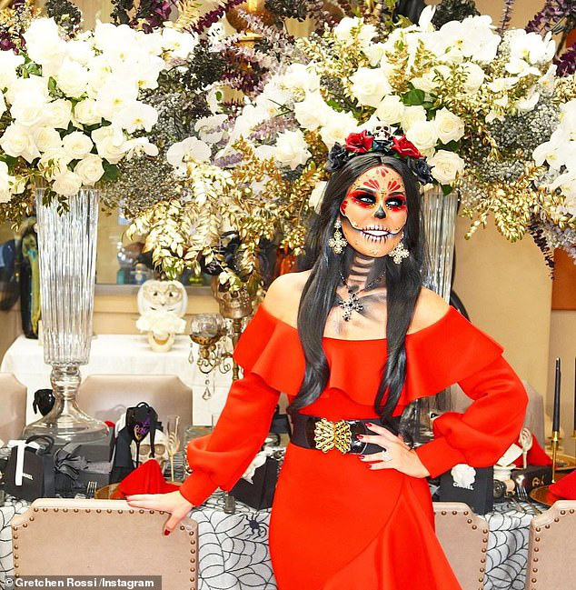 Sao hóa trang đủ kiểu mừng Halloween - Ảnh 2.