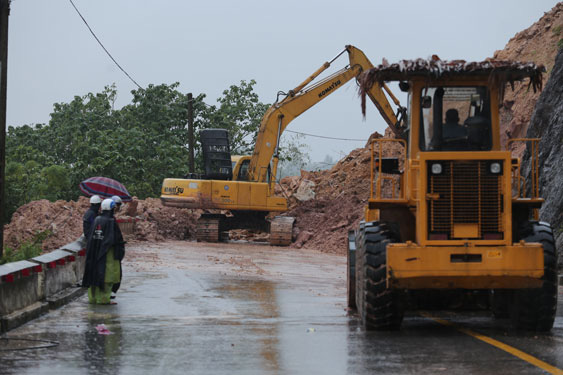 Chủ động ứng phó siêu bão Goni