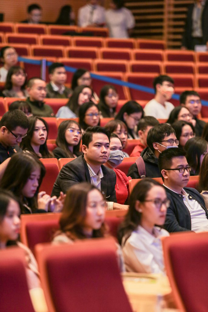 Lần đầu tiên Bộ Ngoại giao tổ chức giới thiệu tuyển dụng với hình thức mở - Ảnh 8.