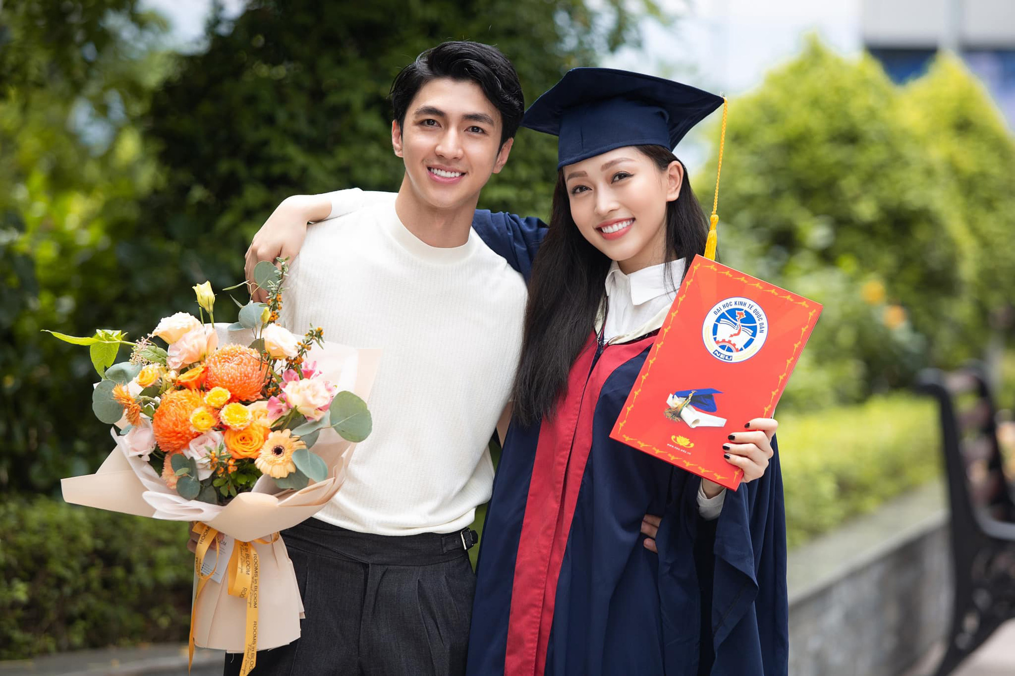 Á hậu Phương Nga rạng ngời bên bạn trai Bình An