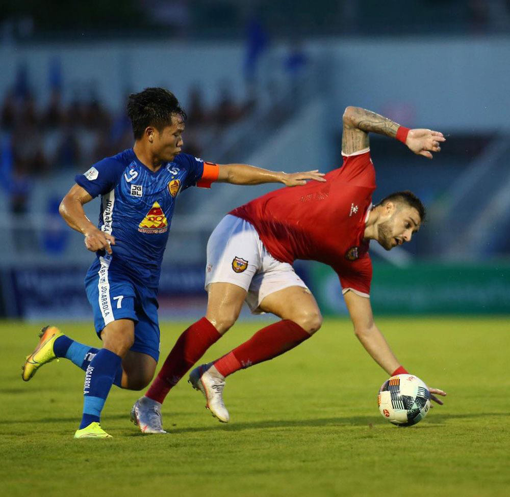 Quảng Nam khó trụ hạng