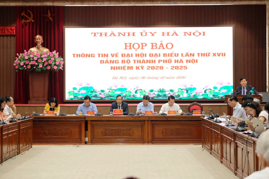H&agrave; Nội n&oacute;i về việc k&ecirc; khai t&agrave;i sản, con học nước ngo&agrave;i của 71 c&aacute;n bộ BCH kh&oacute;a mới - Ảnh 1.