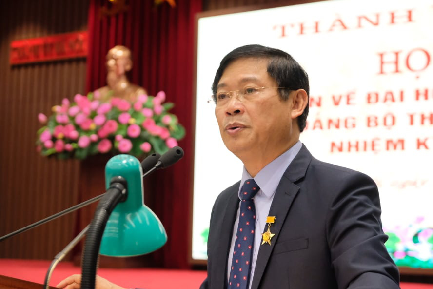 H&agrave; Nội n&oacute;i về việc k&ecirc; khai t&agrave;i sản, con học nước ngo&agrave;i của 71 c&aacute;n bộ BCH kh&oacute;a mới - Ảnh 2.
