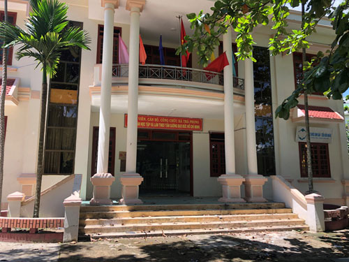 Quảng Ngãi: Hàng loạt trụ sở bỏ hoang