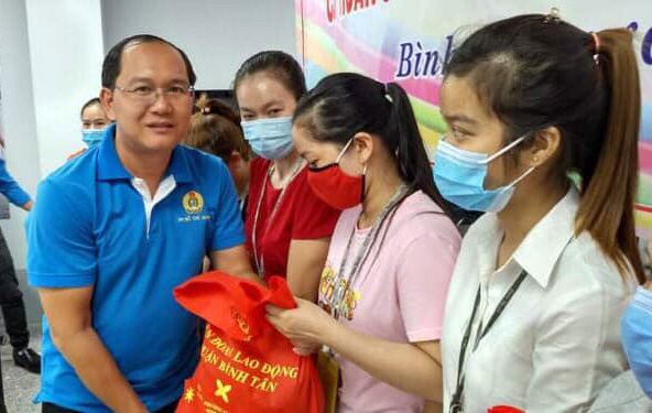 Tập trung hỗ trợ công nhân khó khăn
