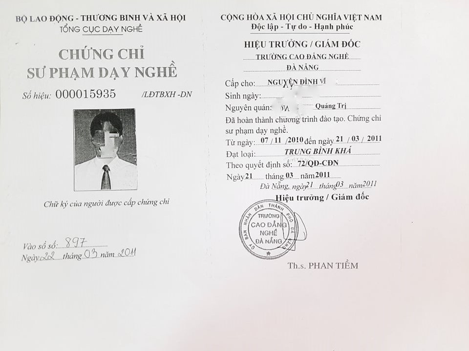"Tuýt còi" hai giáo viên dạy thực hành lái xe xài bằng giả