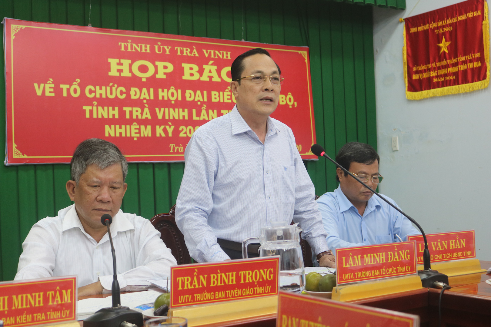3 tiến sĩ ứng cử v&agrave;o Ban Chấp h&agrave;nh Đảng bộ tỉnh Tr&agrave; Vinh kh&oacute;a mới - Ảnh 1.