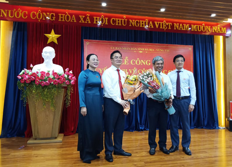 &Ocirc;ng Ho&agrave;ng Vũ Thảnh được giao quyền Chủ tịch UBND TP Vũng T&agrave;u - Ảnh 2.