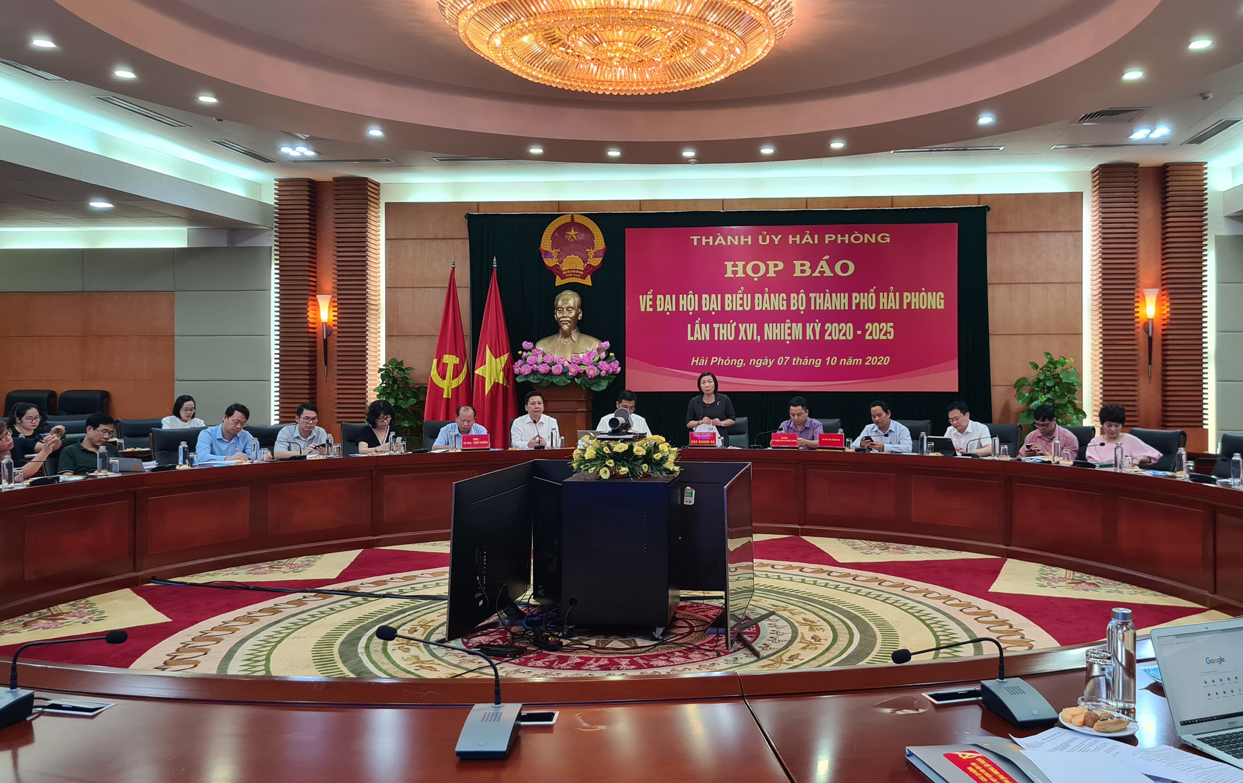 B&iacute; thư Hải Ph&ograve;ng L&ecirc; Văn Th&agrave;nh t&aacute;i ứng cử Ban Chấp h&agrave;nh Đảng bộ th&agrave;nh phố kh&oacute;a mới - Ảnh 1.