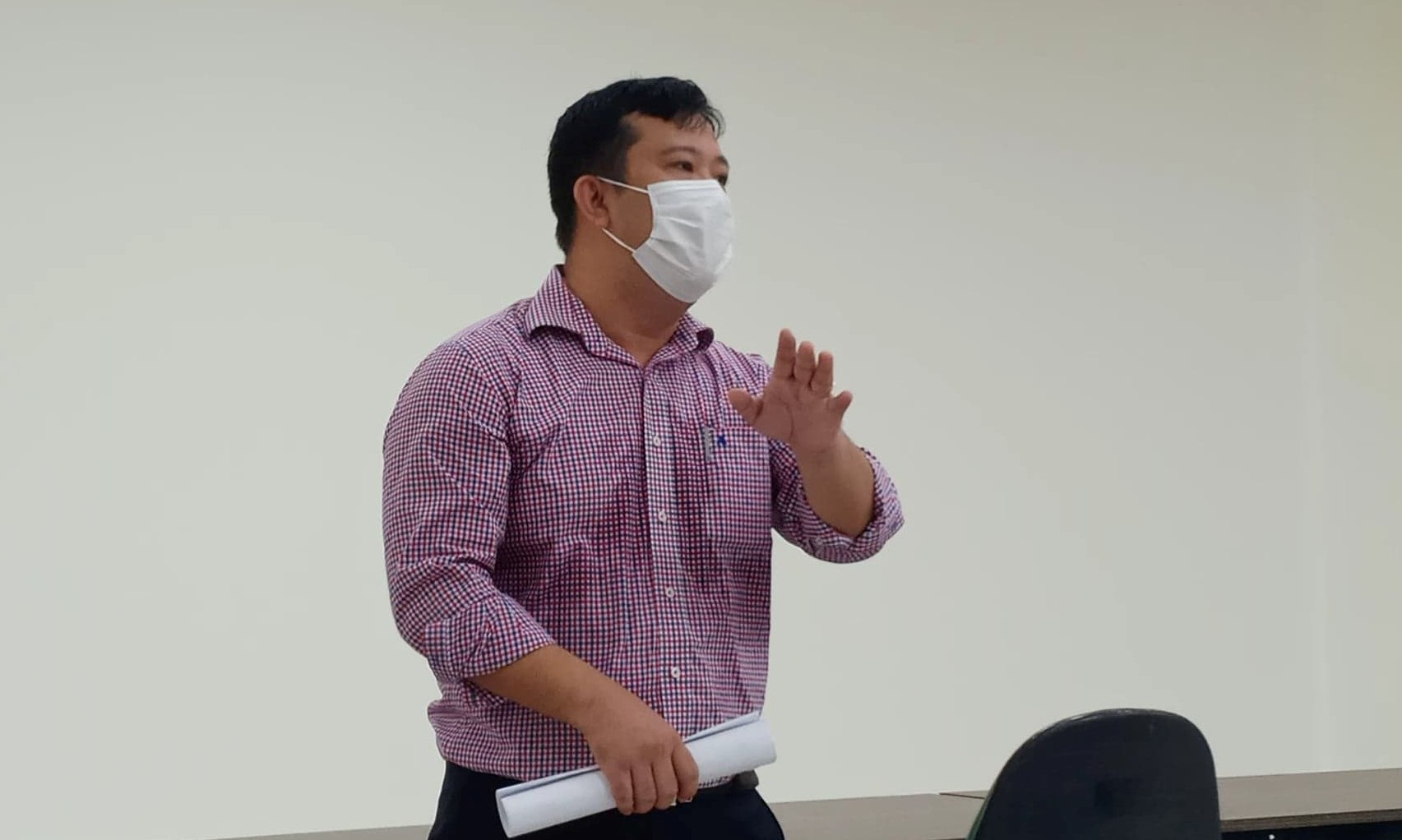 Đ&agrave; Nẵng: D&acirc;n đội mưa căng băng r&ocirc;n,  đ&ograve;i chủ đầu tư trả lại lối đi cho chung cư cao cấp - Ảnh 3.