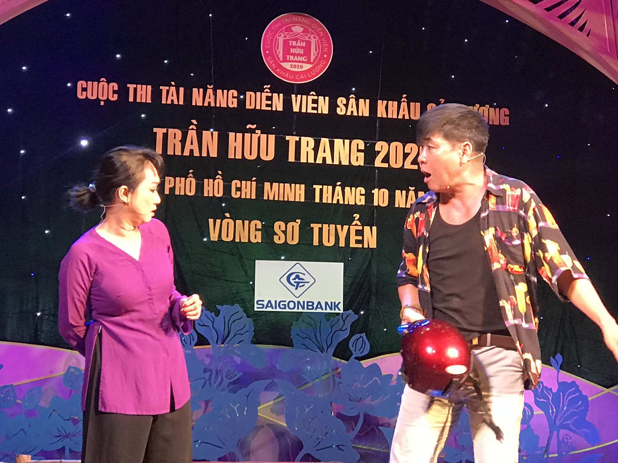Nghệ sĩ Linh Trung không đơn độc dù một mình thi kép hài