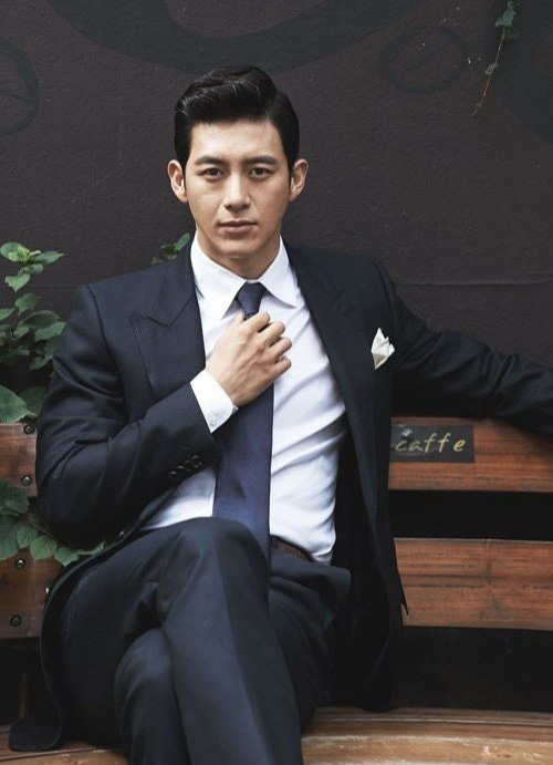 Won Bin và dàn tài tử trẻ lâu của showbiz Hàn - Ảnh 16.