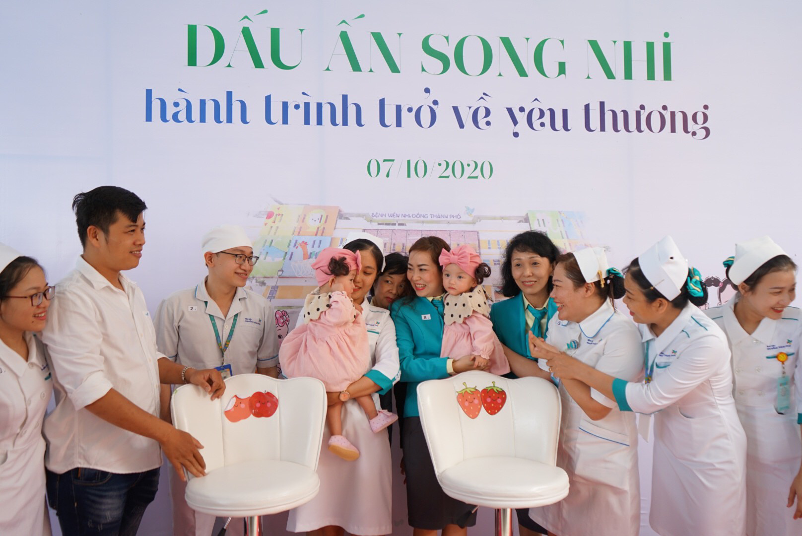 Ai được xác lập kỷ lục sau ca mổ tách Trúc Nhi-Diệu Nhi? - Ảnh 4.