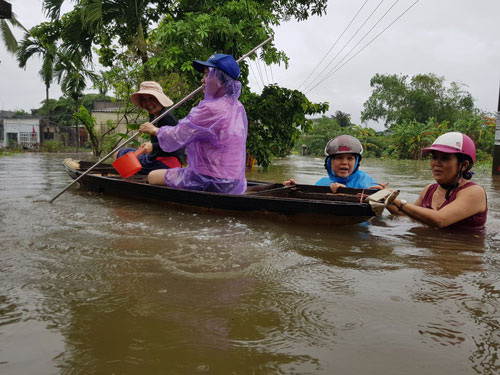 Sẵn s&agrave;ng cứu hộ, khắc phục hậu quả mưa lũ - Ảnh 4.