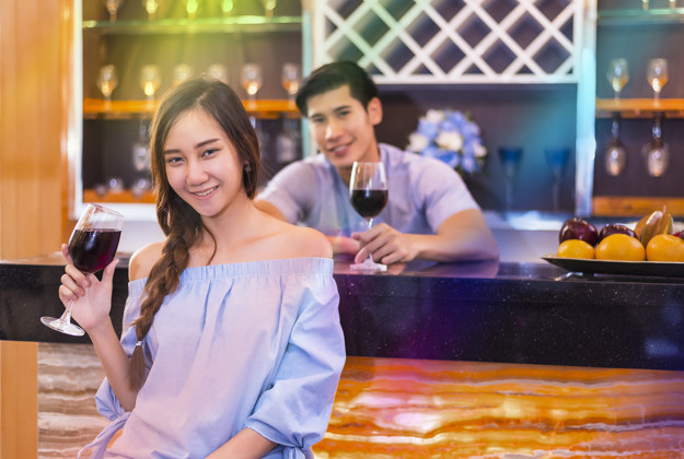Chồng dừng, vợ cứ tiến