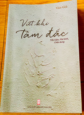 Tâm đắc khi đọc "Viết khi tâm đắc"