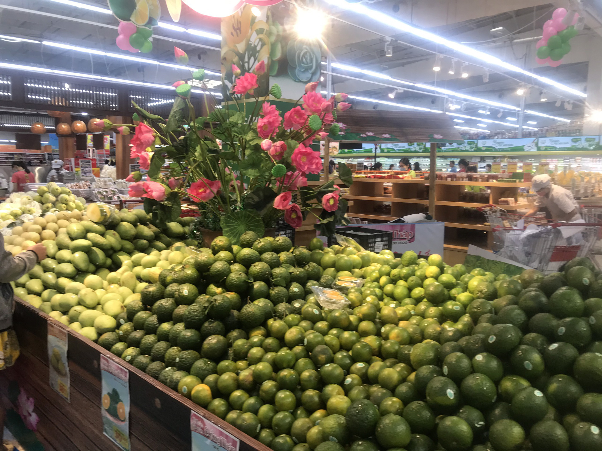 L&atilde;nh đạo Đồng Th&aacute;p mang đặc sản tỉnh nh&agrave; giới thiệu người ti&ecirc;u d&ugrave;ng Thủ đ&ocirc; - Ảnh 22.