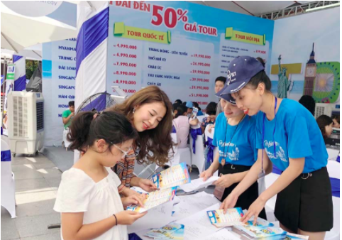 Giảm gi&aacute; tour, v&eacute; m&aacute;y bay đến 50% trong ng&agrave;y hội Khuyến mại du lịch H&agrave; Nội - Ảnh 1.
