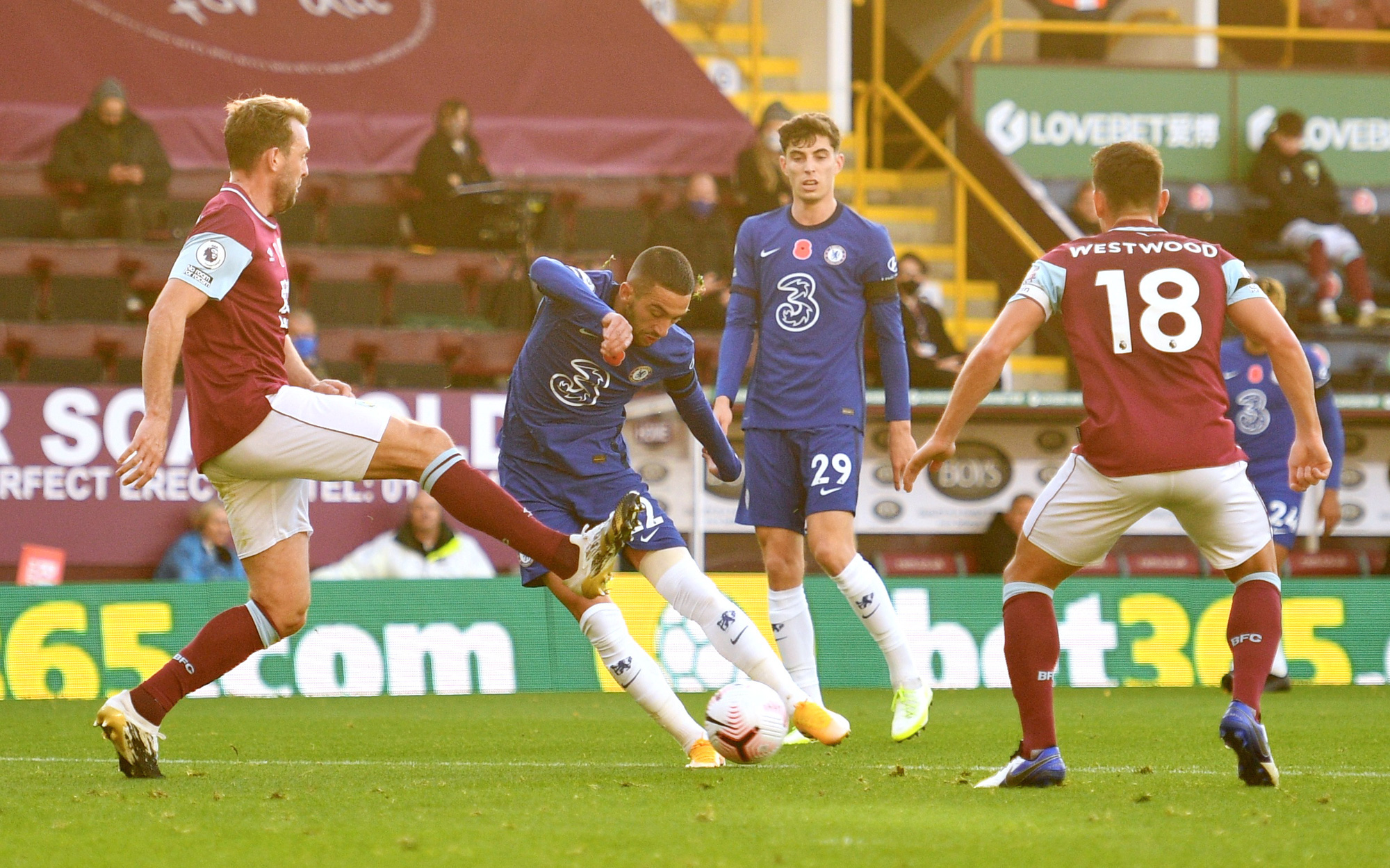 Dàn sao tân binh 250 triệu bảng xung trận, Chelsea đại thắng ở Turf Moor - Ảnh 2.
