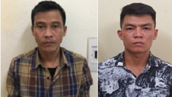 Bắt 2 đối tượng "làm luật", thu tiền các tàu thuyền trên sông