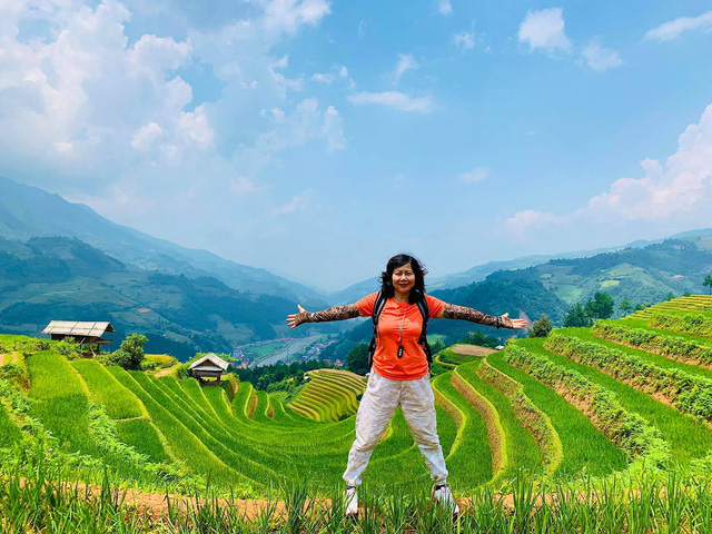 Nữ phượt thủ U60 đặt ch&acirc;n đến 62 tỉnh - th&agrave;nh, leo 26km n&uacute;i đầy ngoạn mục - Ảnh 2.