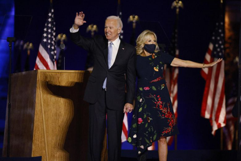 Đến lượt ông Joe Biden tính chuyện kiện chính quyền ông Donald Trump
