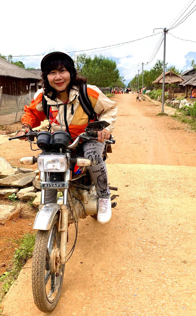 Nữ phượt thủ U60 đặt ch&acirc;n đến 62 tỉnh - th&agrave;nh, leo 26km n&uacute;i đầy ngoạn mục - Ảnh 10.