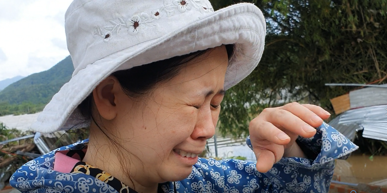 Cám cảnh Đồng Xuân vùi trong lũ dữ