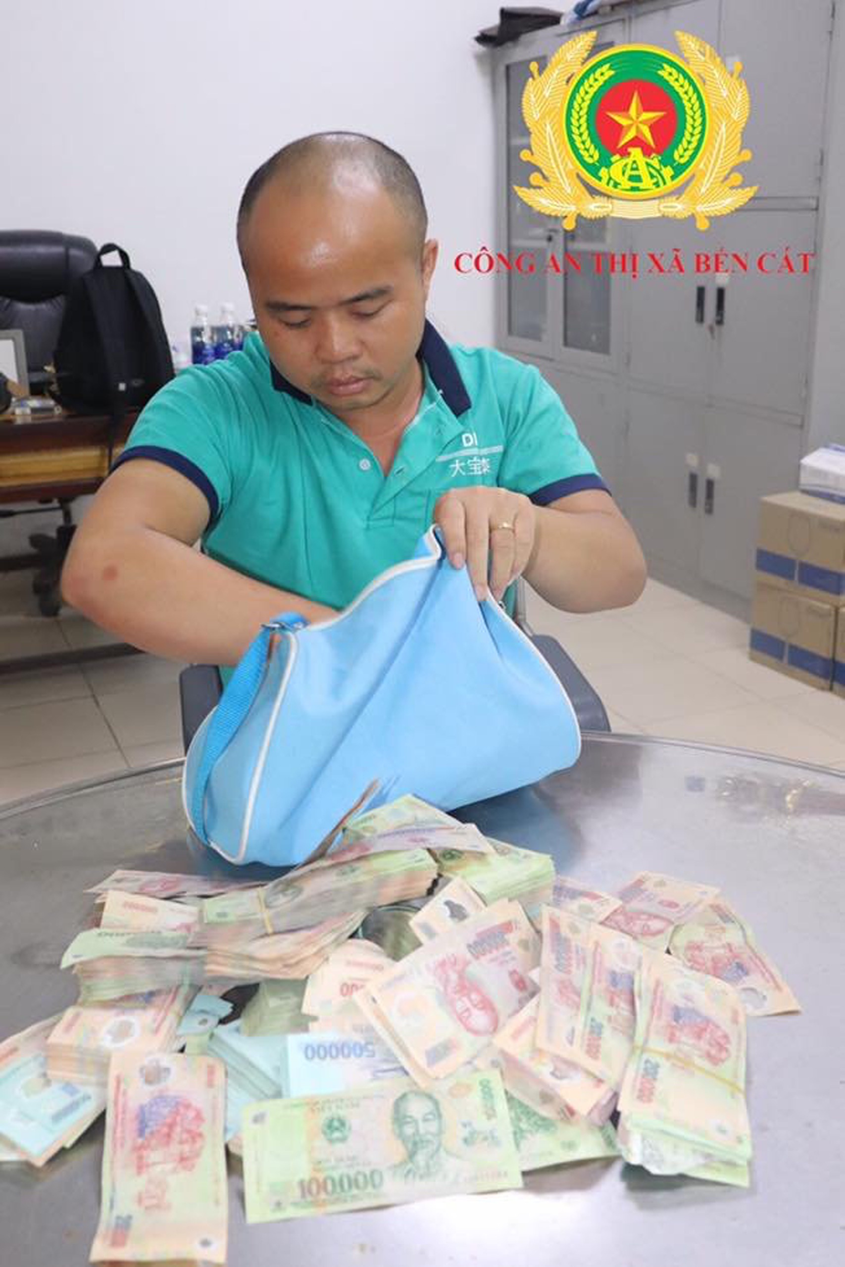 Bình Dương: Bắt đối tượng người Trung Quốc trộm tiền của công ty