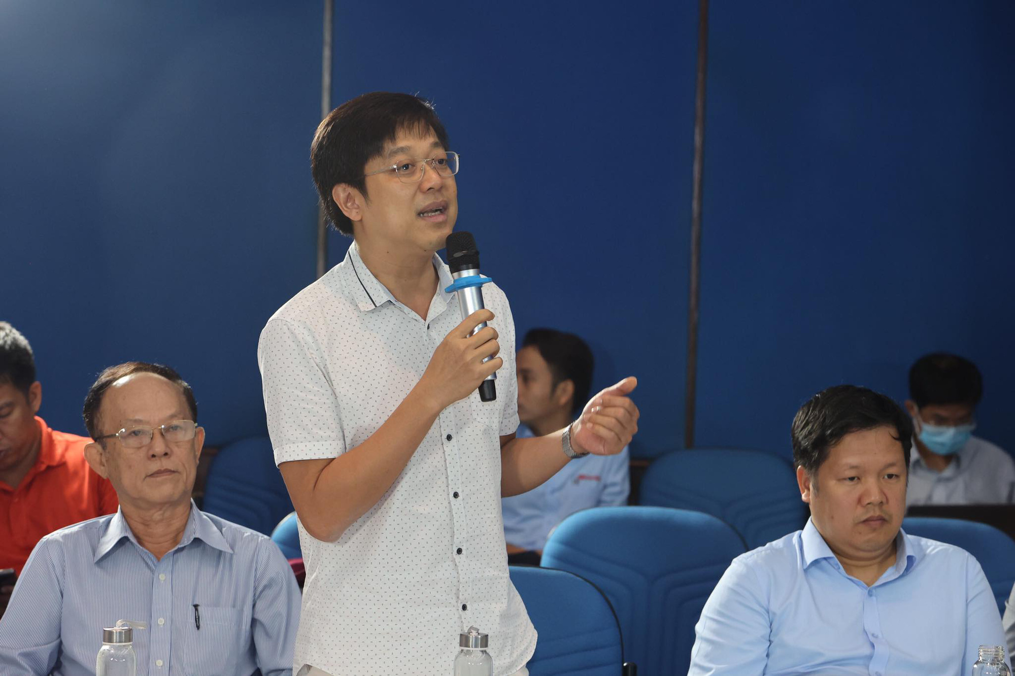 Tự chủ đại học v&agrave; những vướng mắc cần th&aacute;o gỡ - Ảnh 12.