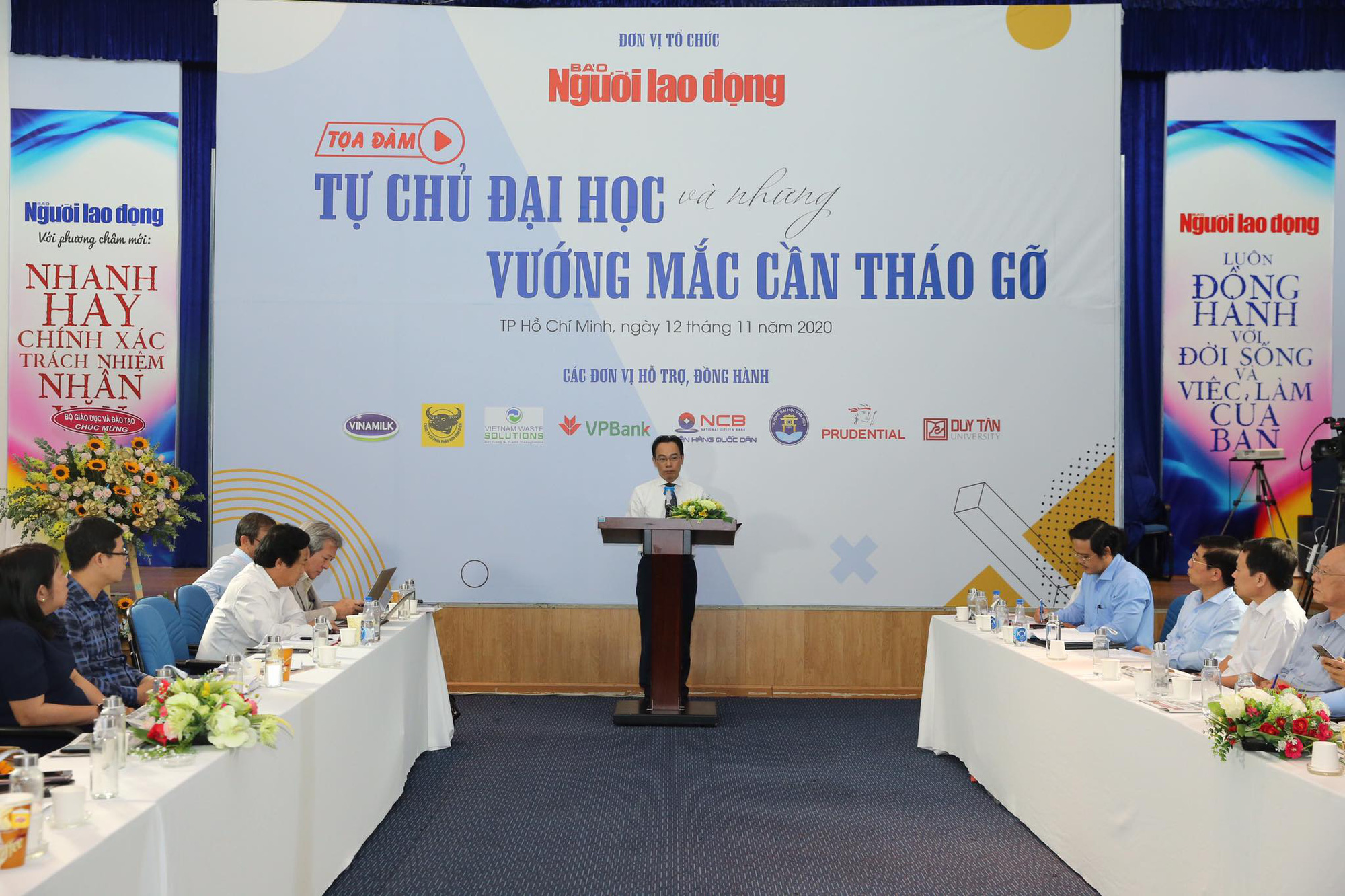 Tự chủ đại học v&agrave; những vướng mắc cần th&aacute;o gỡ - Ảnh 22.