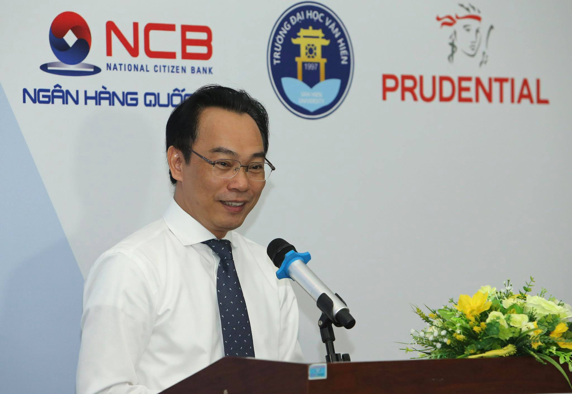 Tự chủ đại học v&agrave; những vướng mắc cần th&aacute;o gỡ - Ảnh 23.