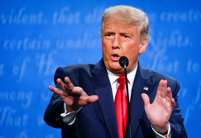 Bầu cử Mỹ: Ông Trump dự định phản đòn, Fox News nói thích cạnh tranh