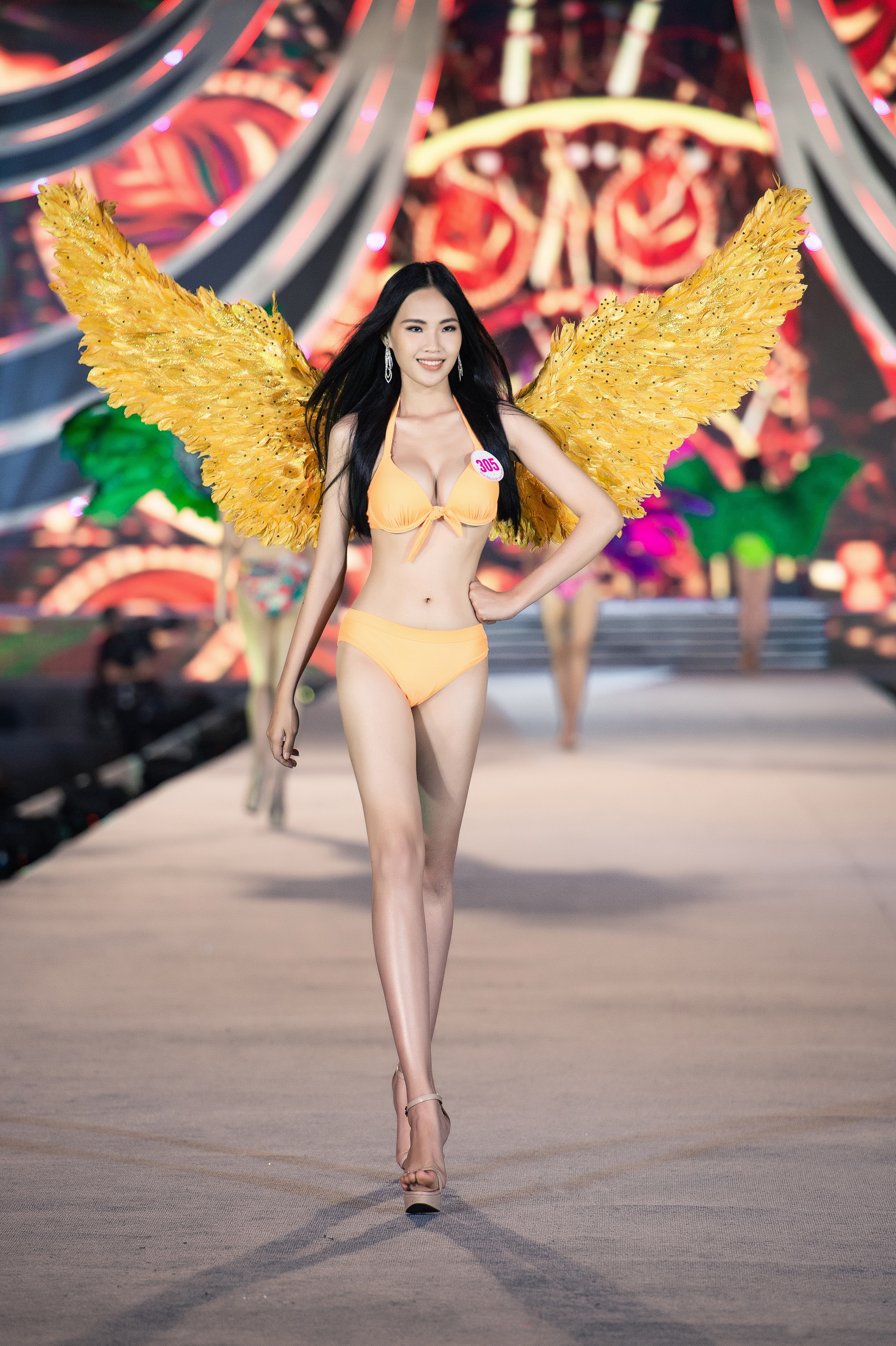 Thí sinh Hoa hậu Việt Nam 2020 hóa thiên thần nội y Victoria’s Secret - Ảnh 10.