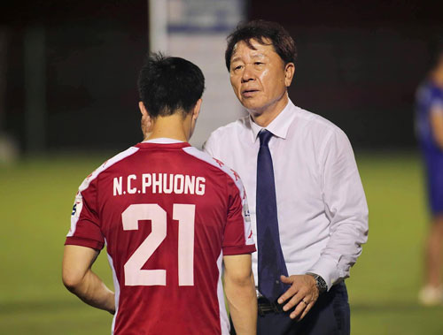 HLV Chung Hae-soung lưu luyến Việt Nam - Ảnh 1.