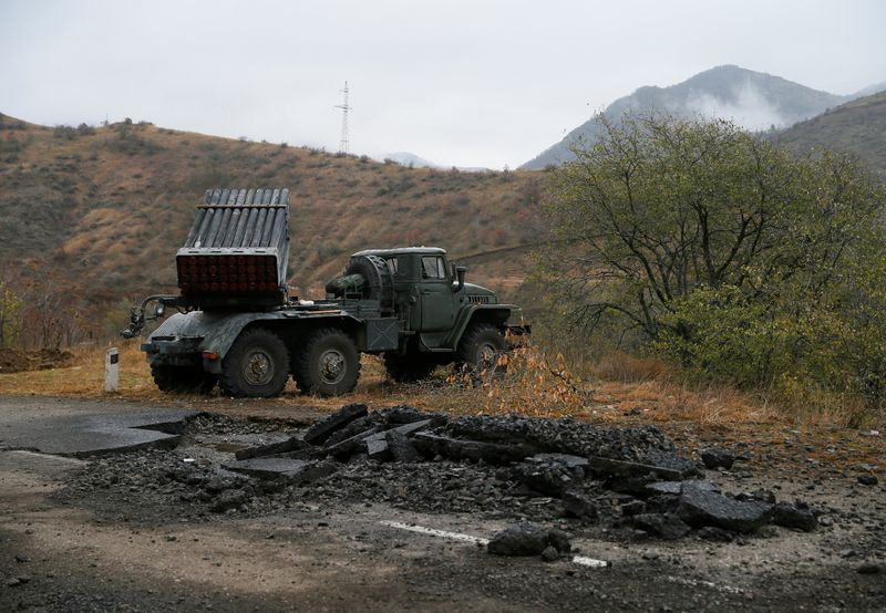 Qu&acirc;n Nga đến Nagorno - Karabakh, chứng kiến cảnh tượng kinh ho&agrave;ng - Ảnh 2.
