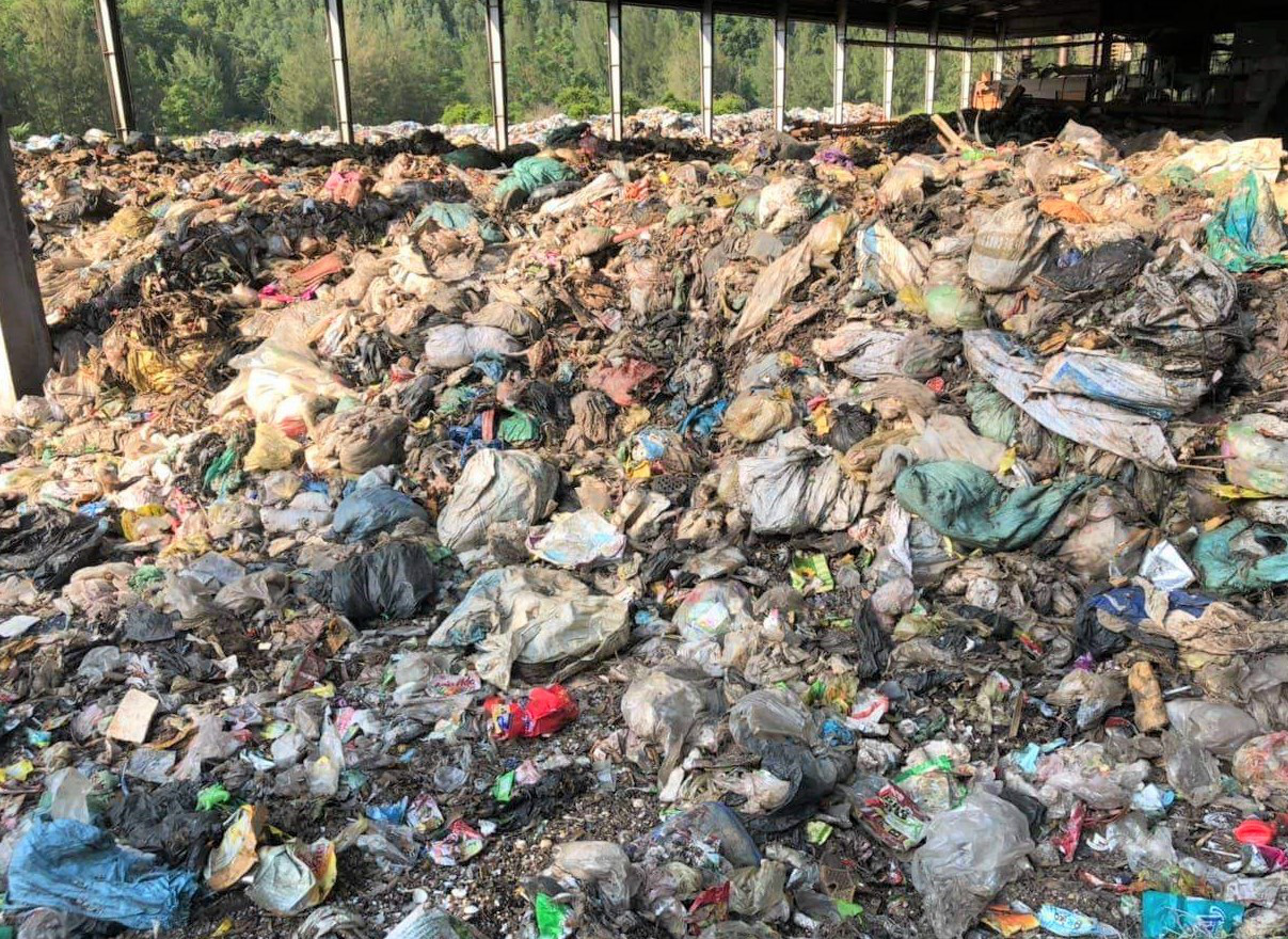 D&acirc;n k&ecirc;u trời v&igrave; nh&agrave; m&aacute;y xử l&yacute; r&aacute;c thải g&acirc;y &ocirc; nhiễm - Ảnh 2.