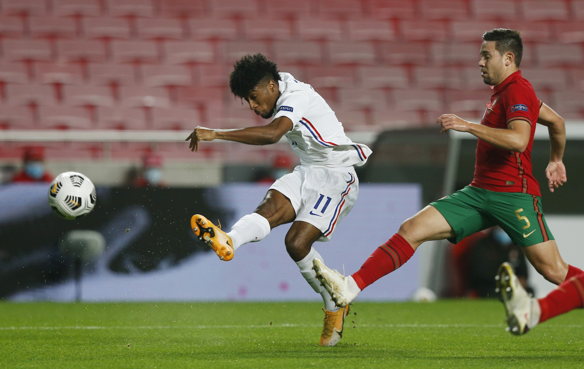 Tống khứ Timo Werner, Chelsea quyết chiêu mộ thợ săn danh hiệu - Ảnh 3.