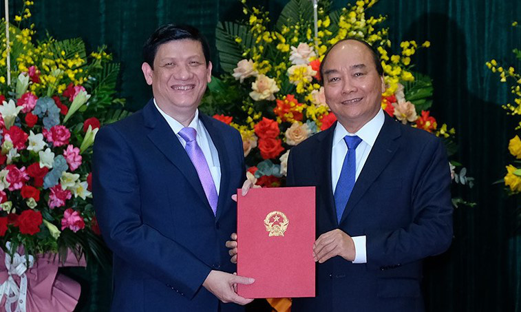 Thủ tướng trao quyết định bổ nhiệm ông Nguyễn Thanh Long làm Bộ trưởng Bộ Y tế
