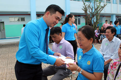 Sôi nổi hoạt động mừng ngày Nhà giáo Việt Nam