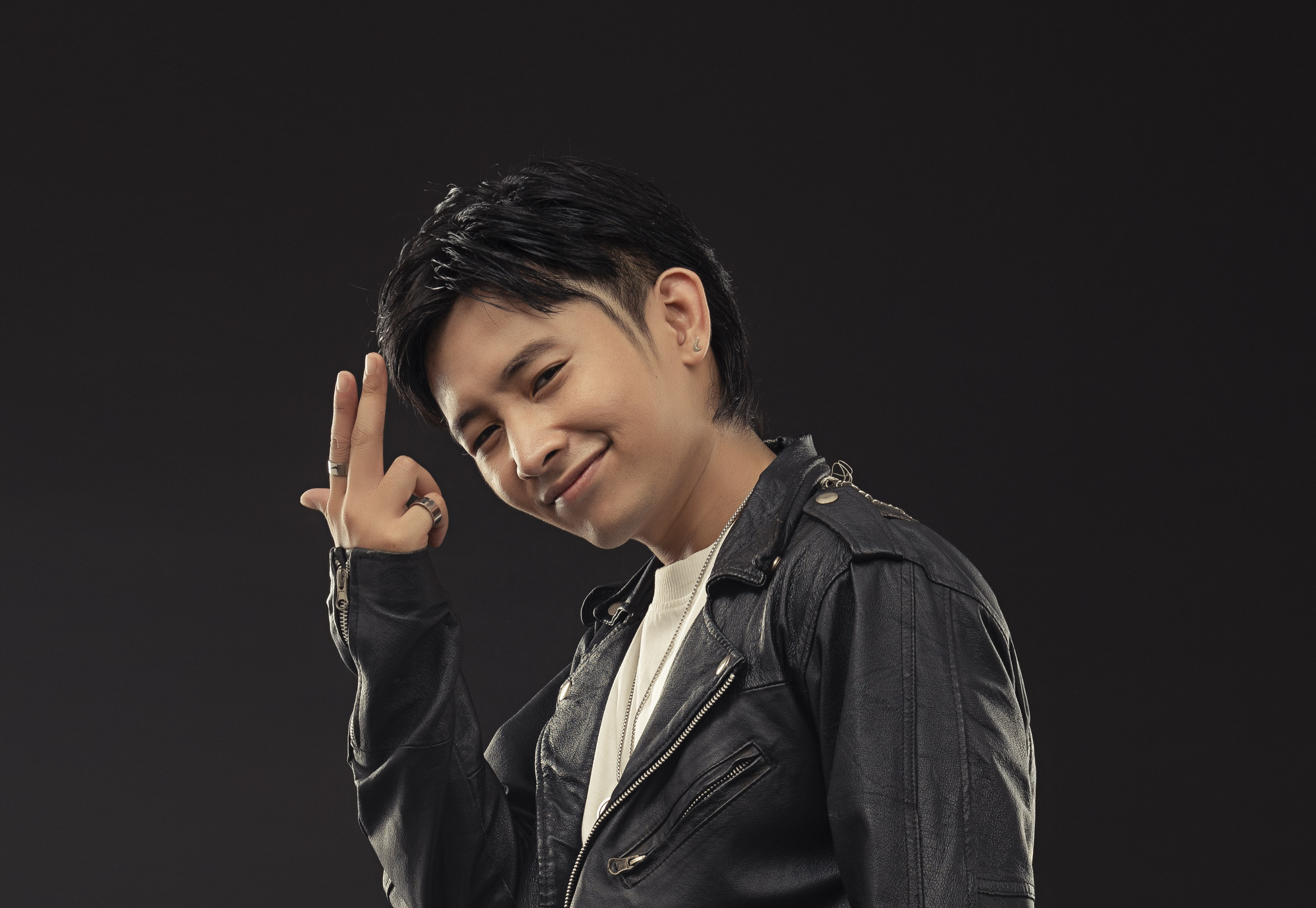 Rapper Ricky Star thừa nhận "rất cô đơn" khi làm nghệ sĩ