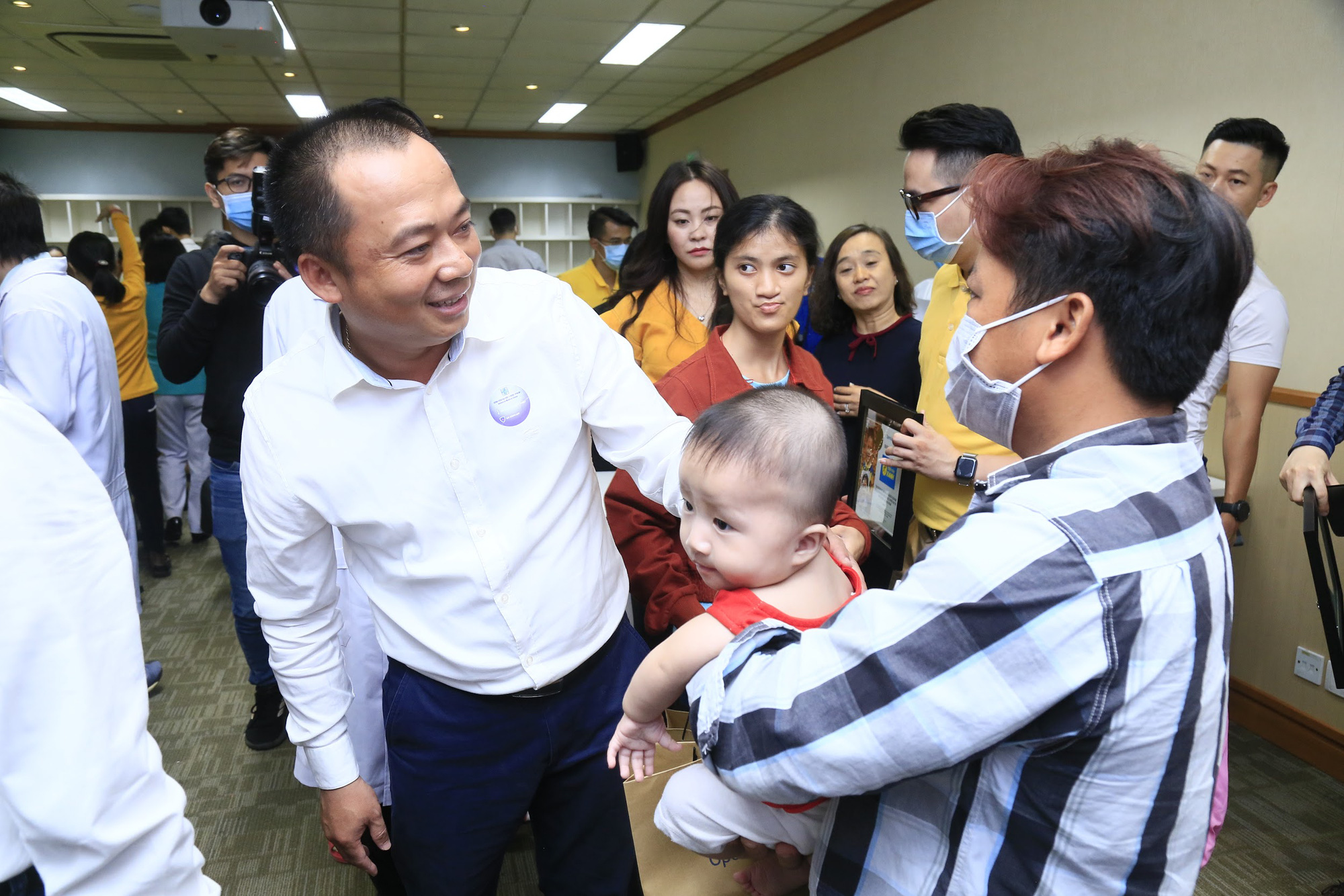 Điện Máy Xanh và LG trao 1,5 tỉ đồng cho Operation Smile, mang nụ cười trọn vẹn cho trẻ em hở hàm ếch - Ảnh 5.