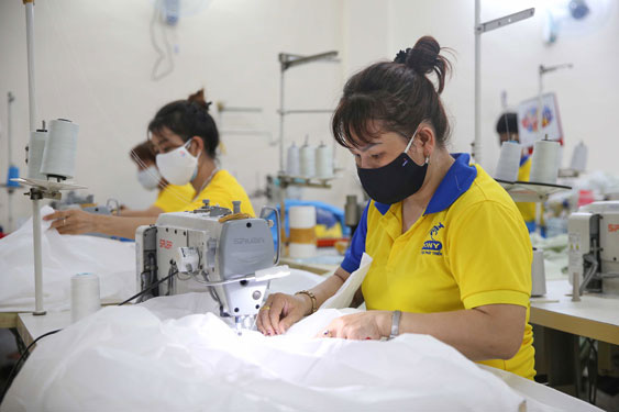 Gắn thi đua với nâng cao năng suất lao động