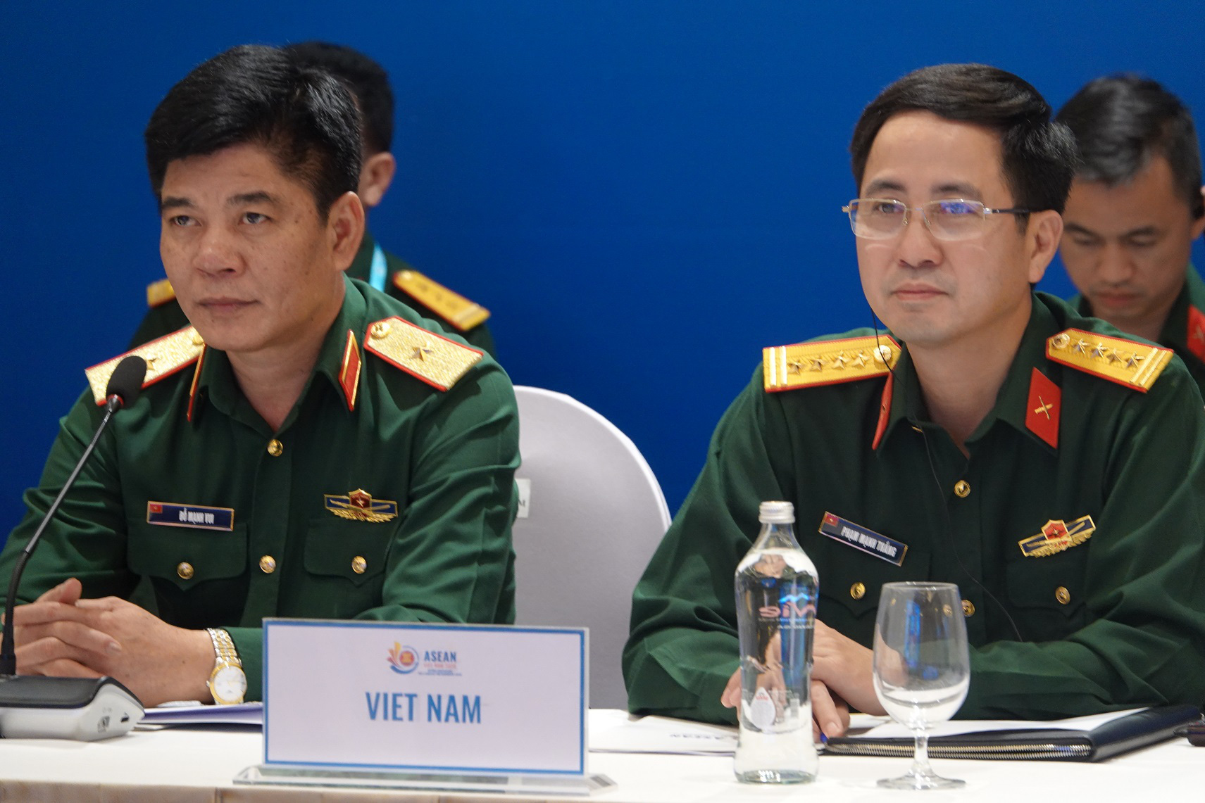 Thượng tướng Nguyễn Ch&iacute; Vịnh chủ tr&igrave; hội nghị Quan chức quốc ph&ograve;ng cấp cao ASEAN - Ảnh 4.