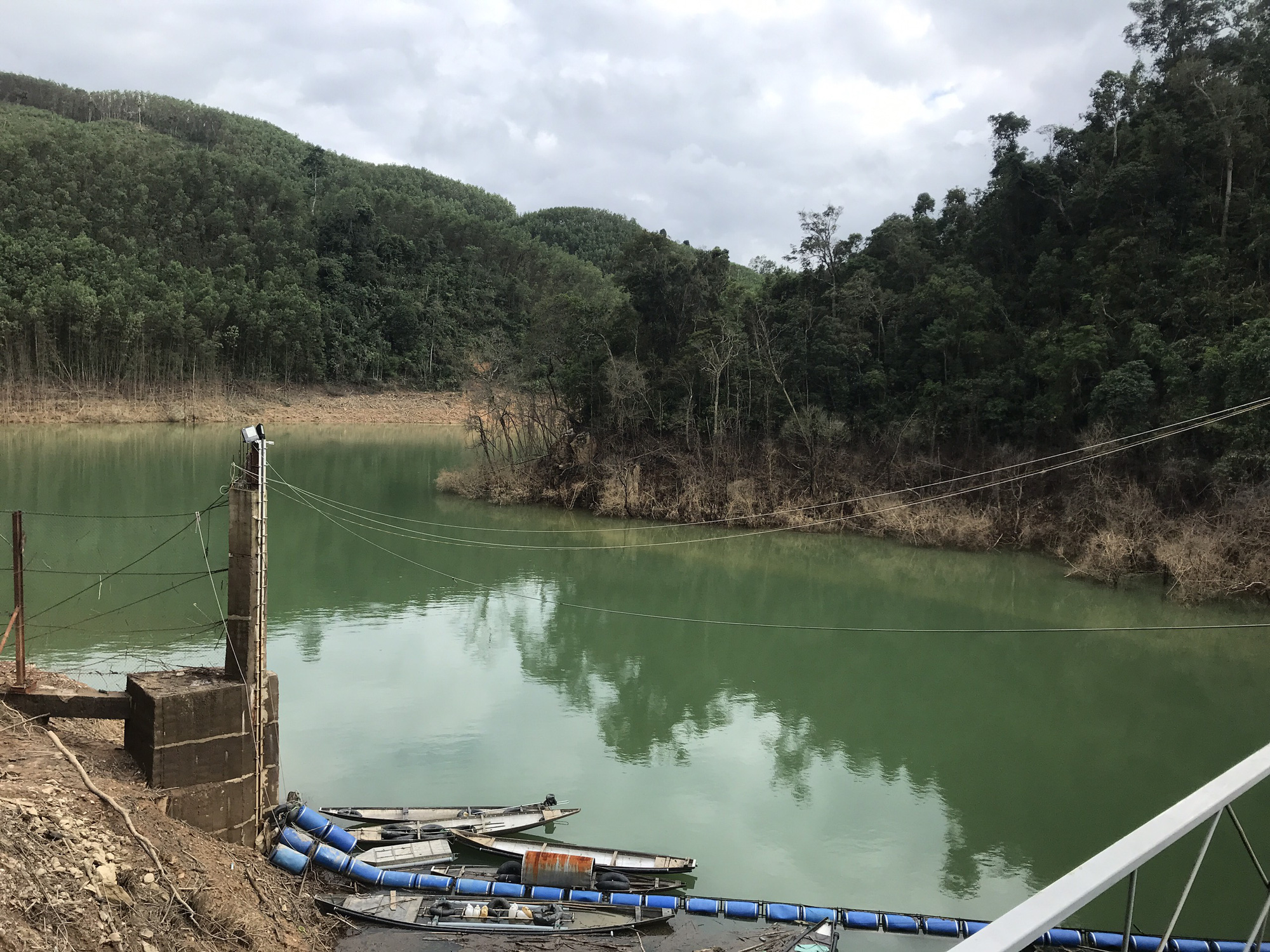 Thủy điện coi sinh mạng người d&acirc;n kh&ocirc;ng ra g&igrave; đối diện th&ecirc;m mức phạt 500 triệu đồng - Ảnh 2.
