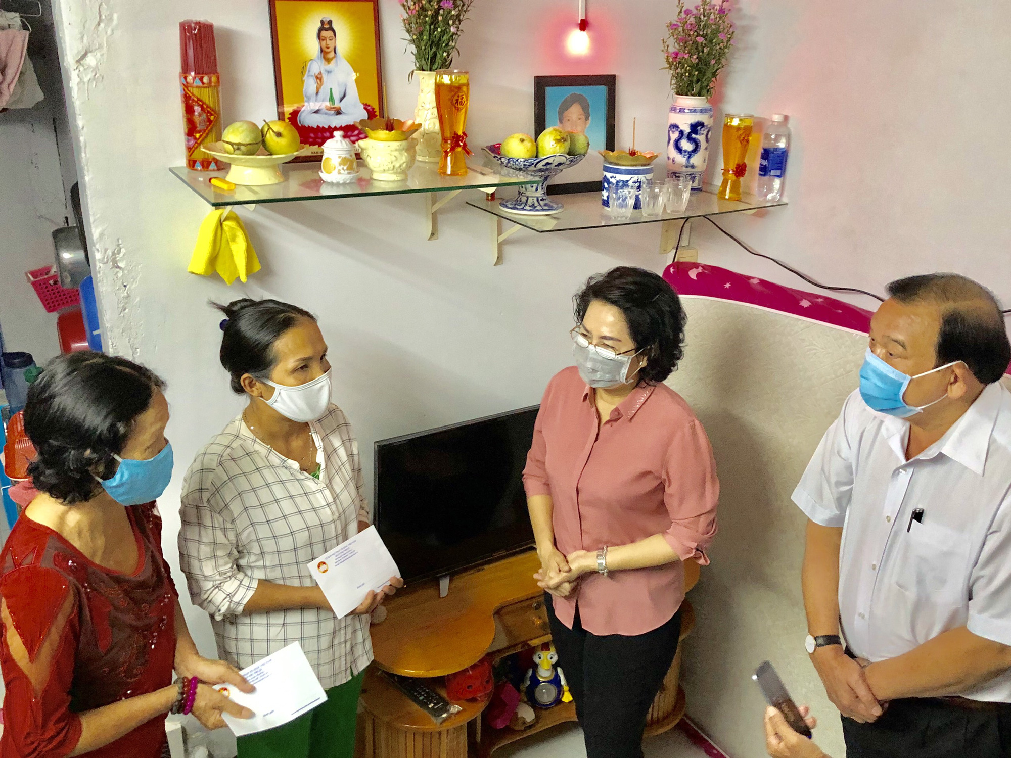 TP HCM: Việc hỗ trợ cho lao động mất việc bởi Covid-19 sẽ được thực hiện như thế nào?