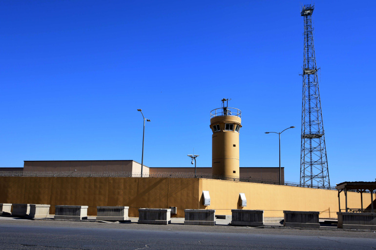 Vừa thông báo rút thêm quân, tên lửa đã phóng tới đại sứ quán Mỹ ở Iraq - Ảnh 3.