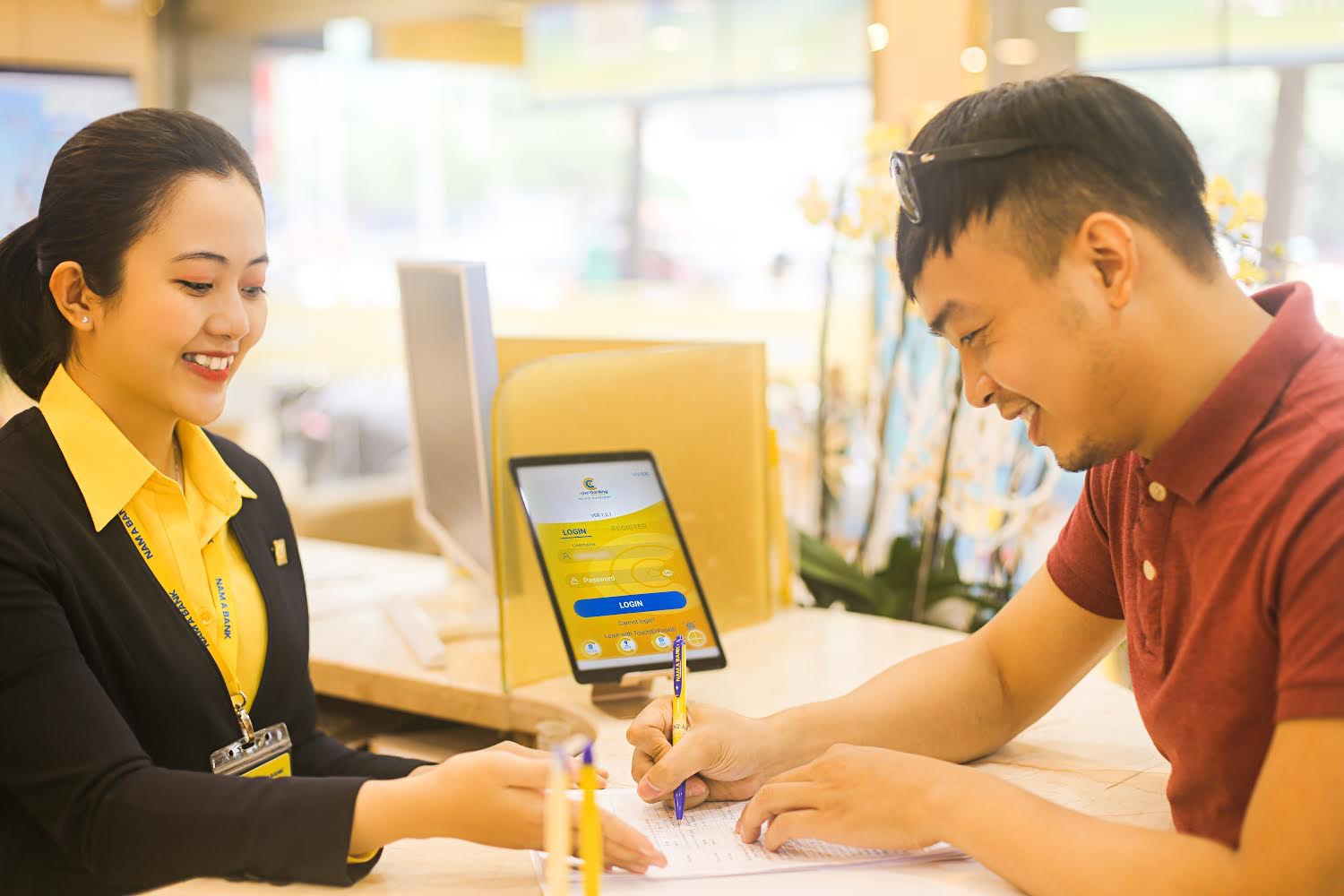 Nam A Bank giảm đến 2% lãi suất vay cho người dân miền Trung