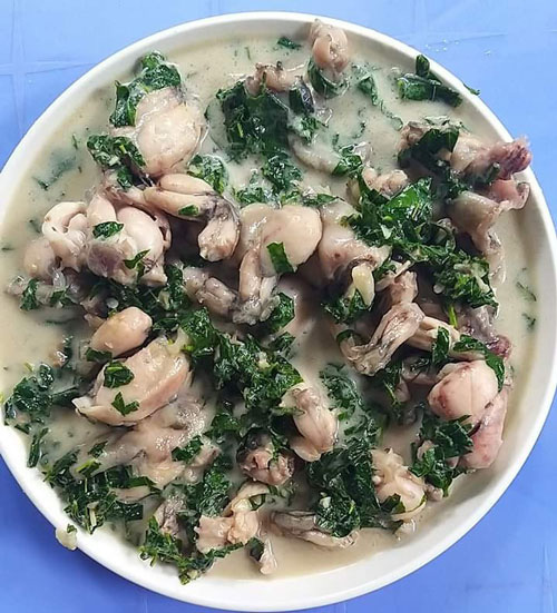 Ếch đồng um lá cách